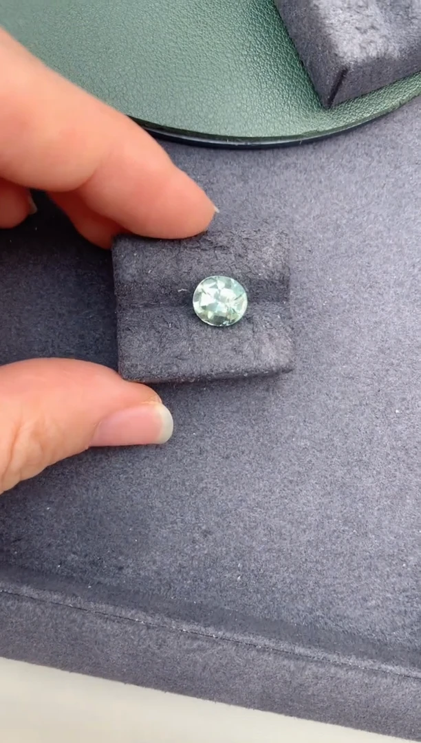 裸石未镶嵌碧玺2.6ct绿碧玺