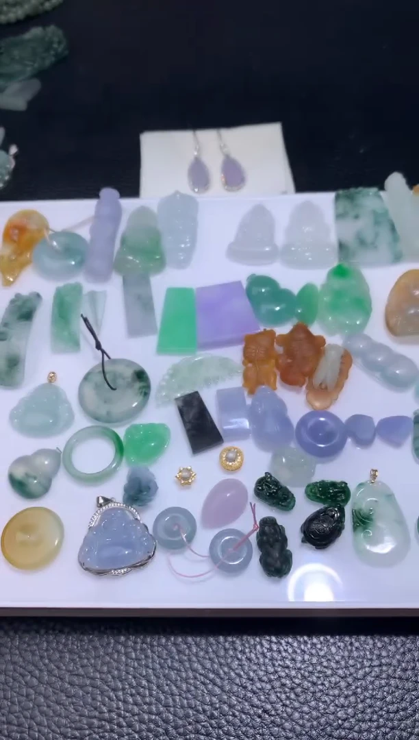 【闪购商品】定制翡翠未镶嵌咨询客服链接