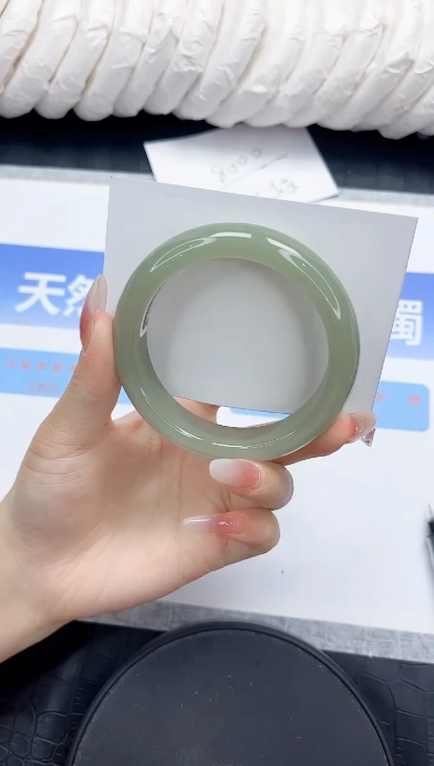 未镶嵌手镯石英质玉79-53