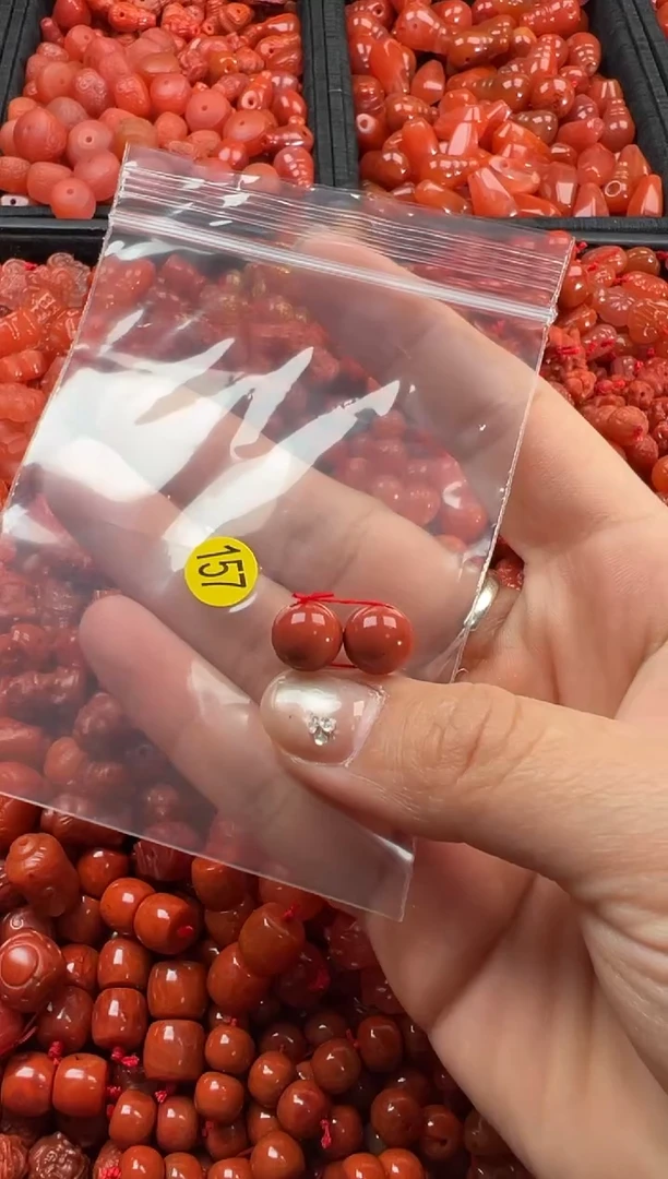 【闪购商品】南红玛瑙颈饰未镶嵌1