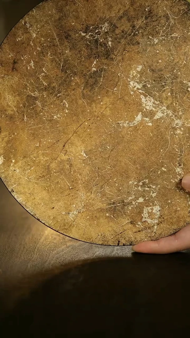 阿眠     瘦马实木大漆圆金