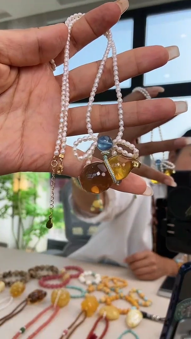 【闪购商品】琥珀颈饰未镶嵌天然琥珀蜜蜡