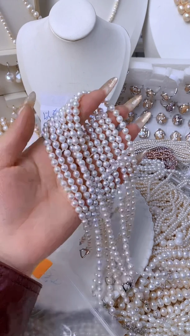 【闪购商品】淡水珍珠颈饰未镶嵌F09