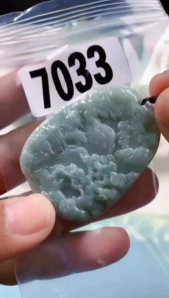 【闪购商品】翡翠挂件未镶嵌天然翡翠吊坠挂件