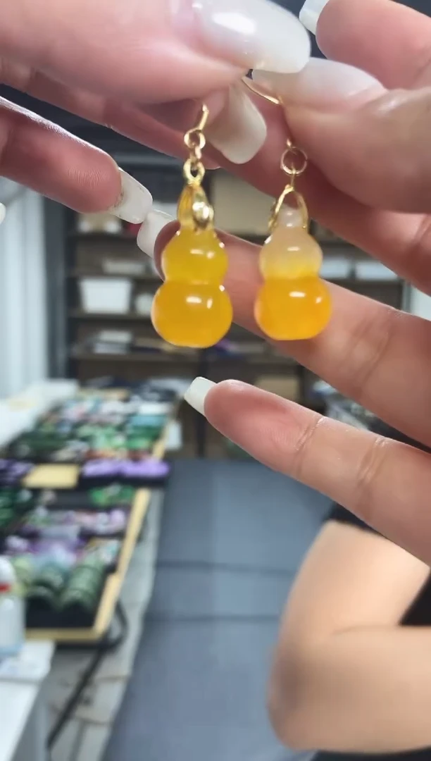 玛瑙/玉髓耳钉未镶嵌闪购链接多样性发其一颜色微差