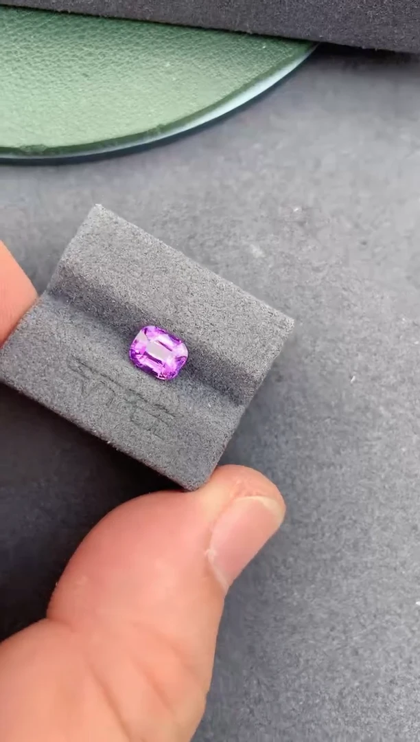 裸石彩色蓝宝石1.5ct 无烧紫蓝宝 定制