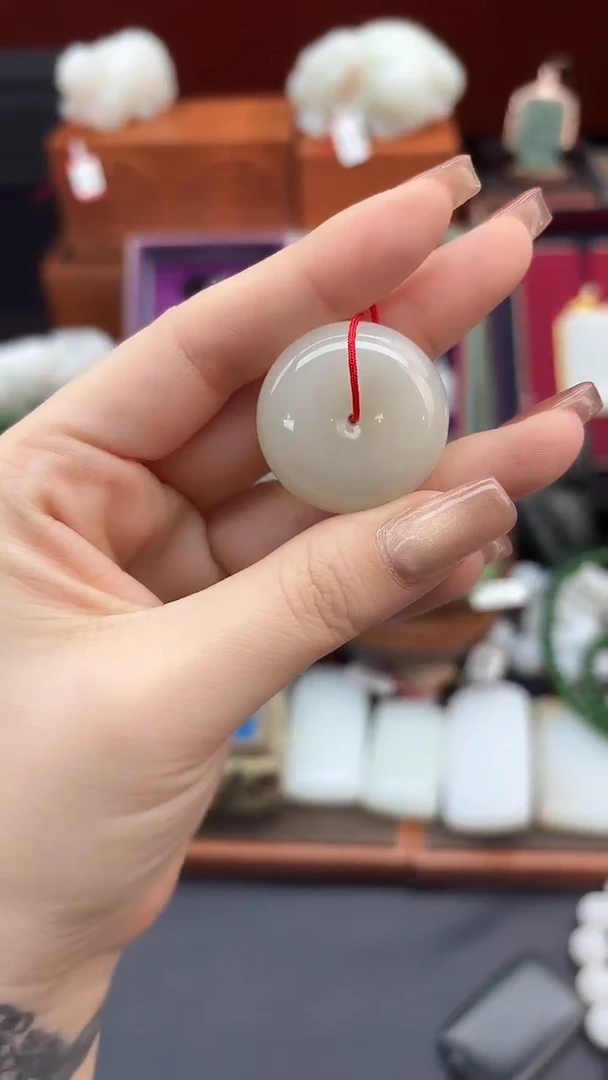 颈饰未镶嵌和田玉董小姐推荐 多样性发货 拍一发一yng