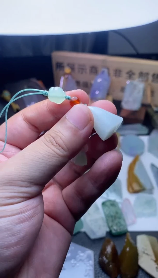 定制翡翠未镶嵌天然缅甸翡翠A货