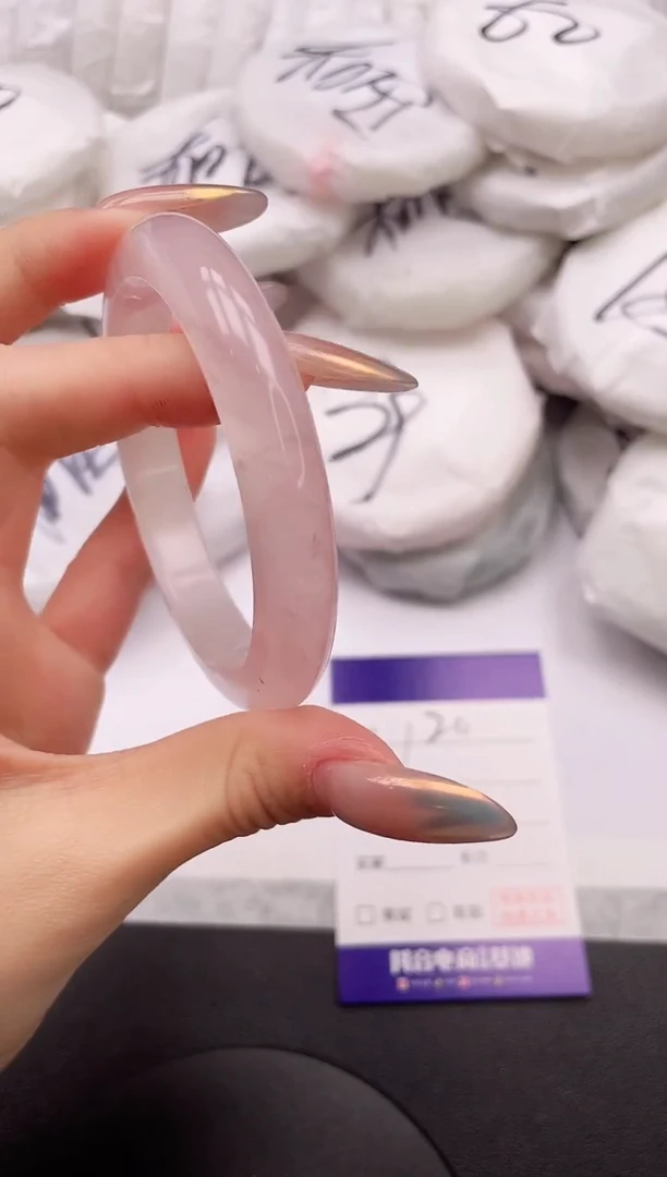 【闪购商品】石英质玉手镯未镶嵌25K120-56