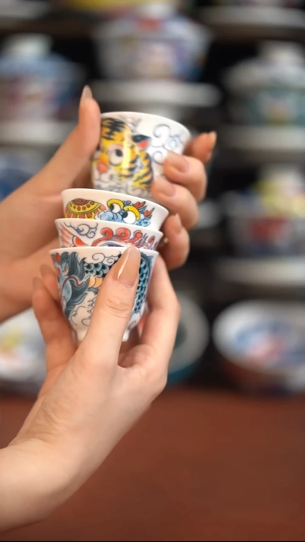 瓷片昨明铃铛杯4只（福利价格）