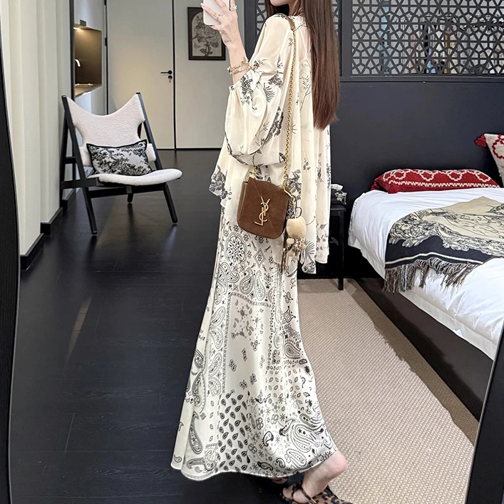大码女装300斤胖MM时尚懒风印花上衣半身裙两件套10028