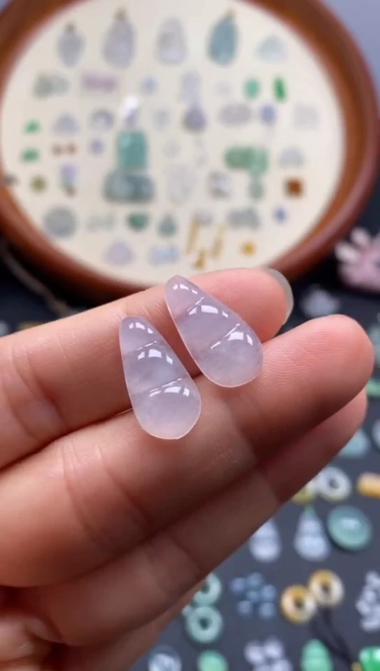 翡翠未镶嵌颈饰冰豆子1对/芬