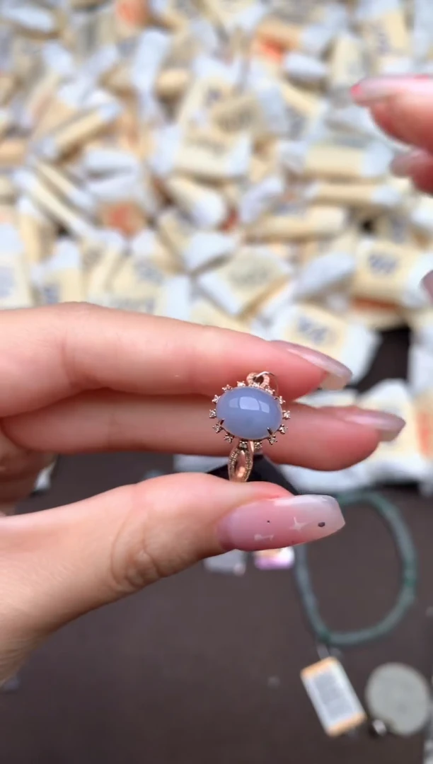 【闪购商品】翡翠戒指18K金镶嵌—