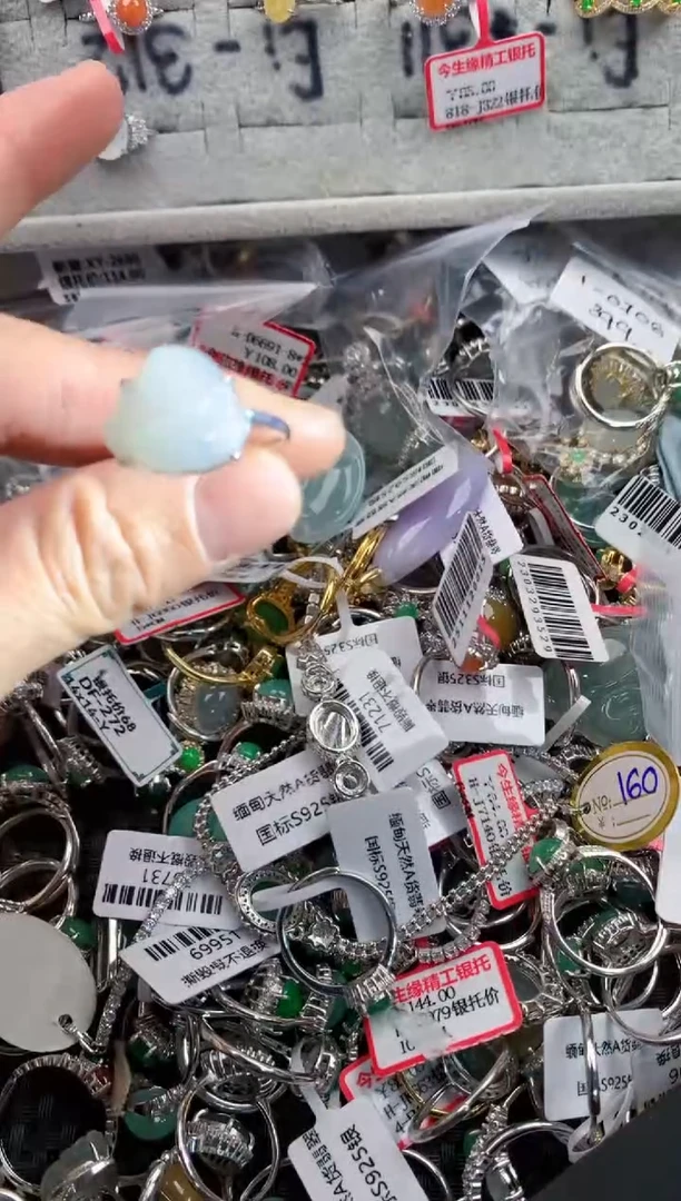 银S925镶嵌戒指翡翠3                    3