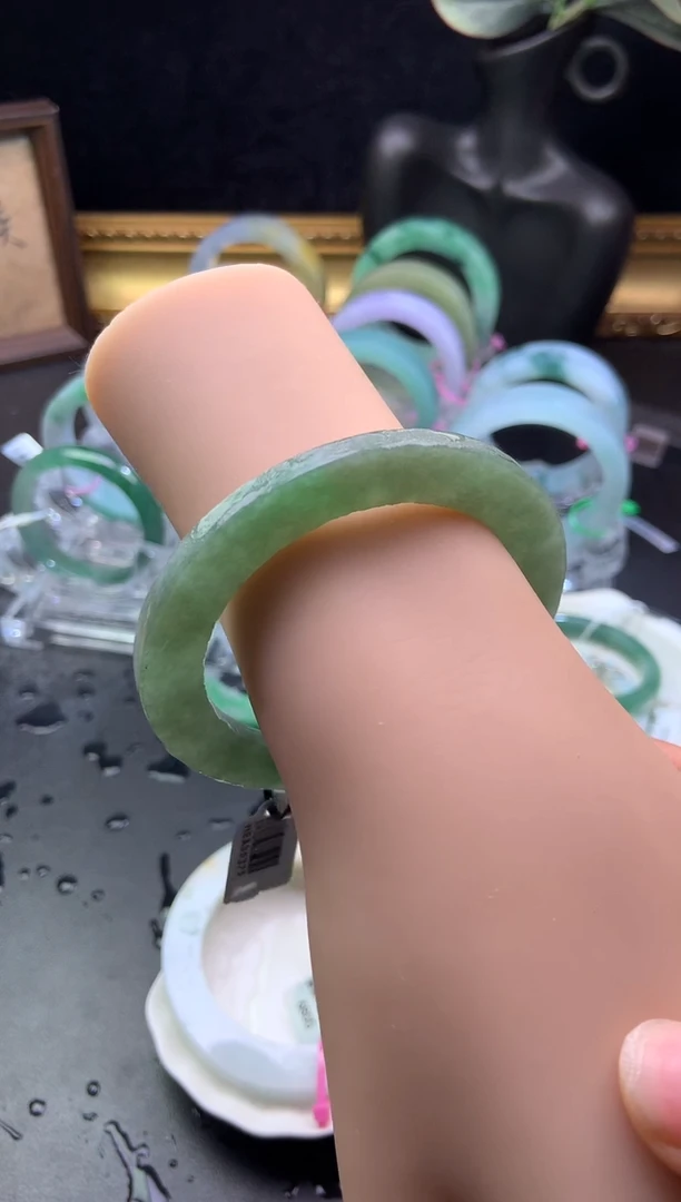 未镶嵌手镯定制翡翠55-63「定制不退不换」