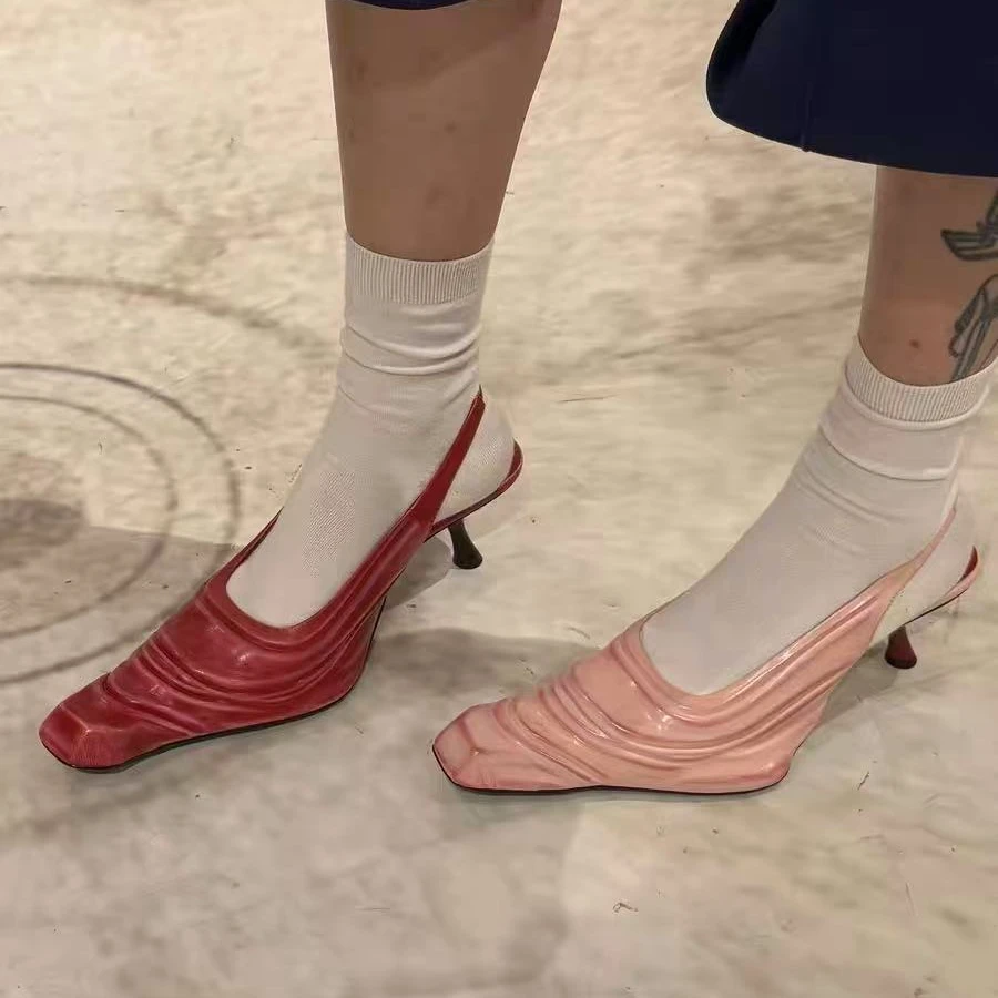 【LOCAT】BHIVE 官方正品 后绊带高跟鞋