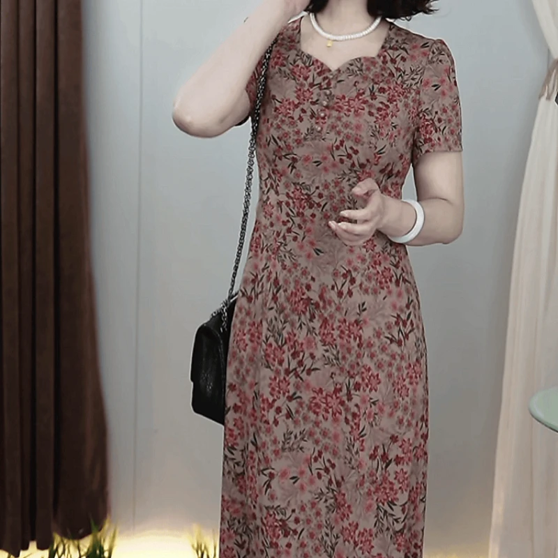 2025夏季新款高端精致时尚气质优雅中年妈妈装碎花修身显瘦连衣裙