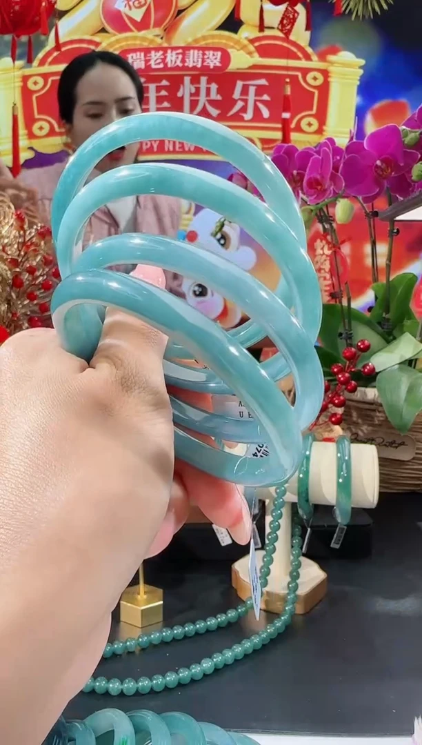 【闪购商品】翡翠手镯未镶嵌59-61圈口可选多样性发一