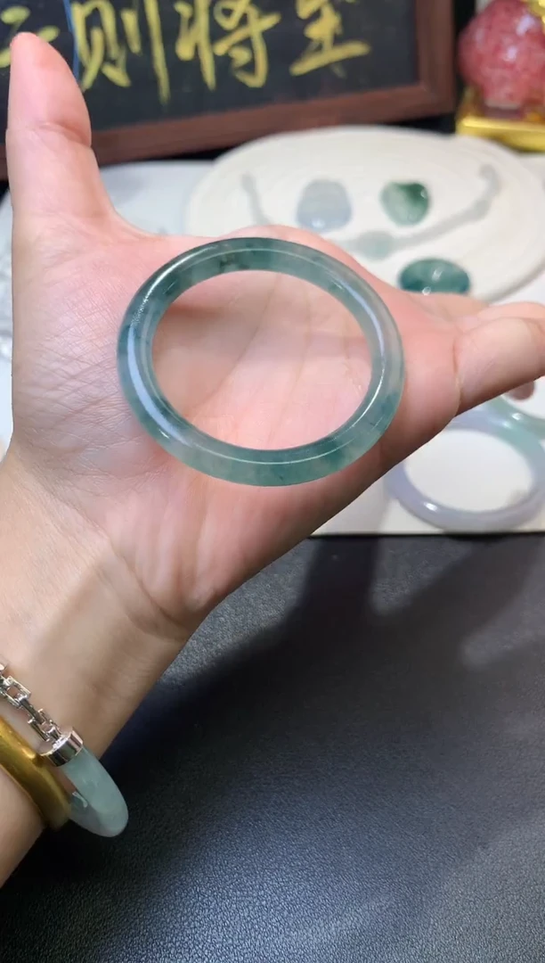 未镶嵌定制翡翠毛货41*6.6*5.8