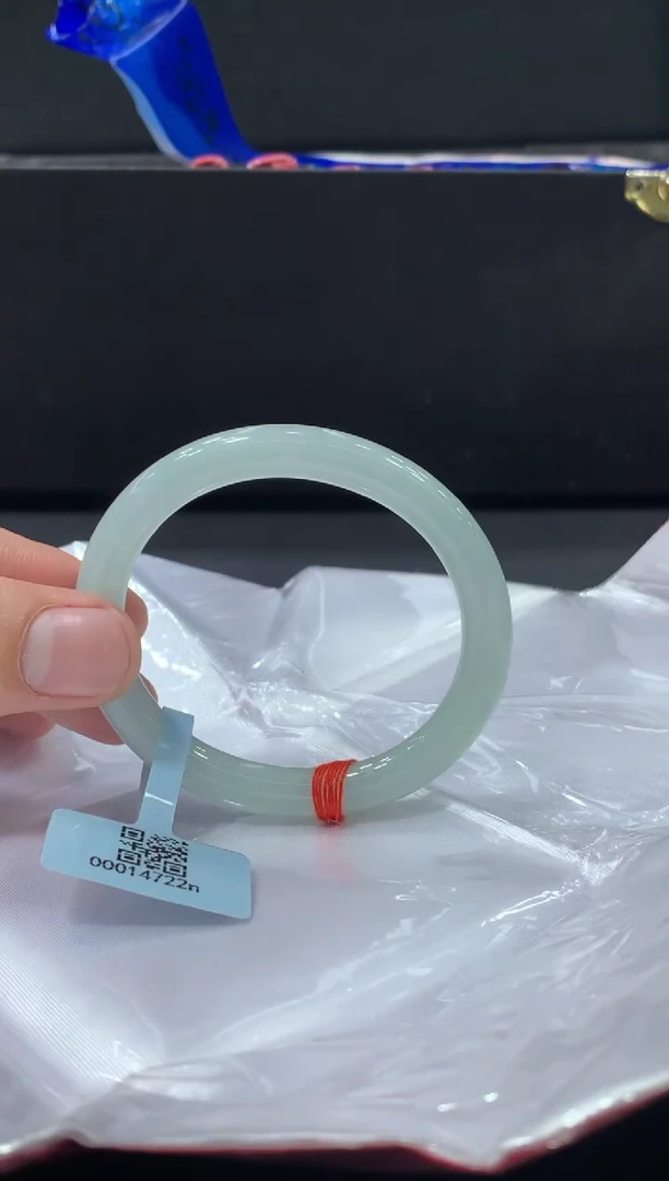 未镶嵌手镯翡翠翡翠手镯