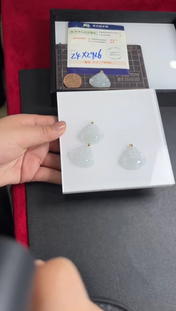 【闪购商品】翡翠挂件18K金镶嵌佛公FL12配绳/多样性发其一CP