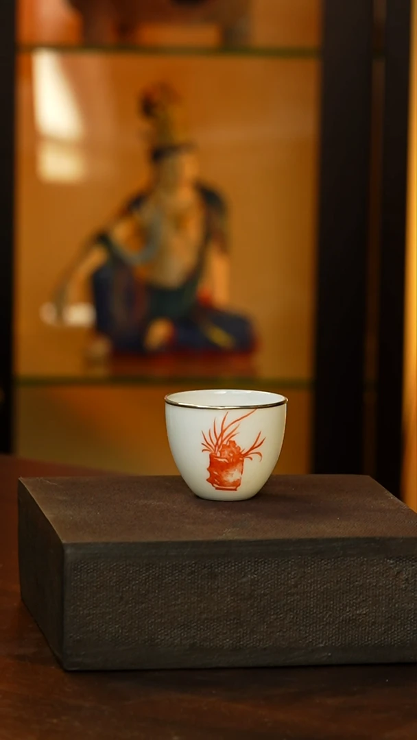 包银梵红兰花杯..