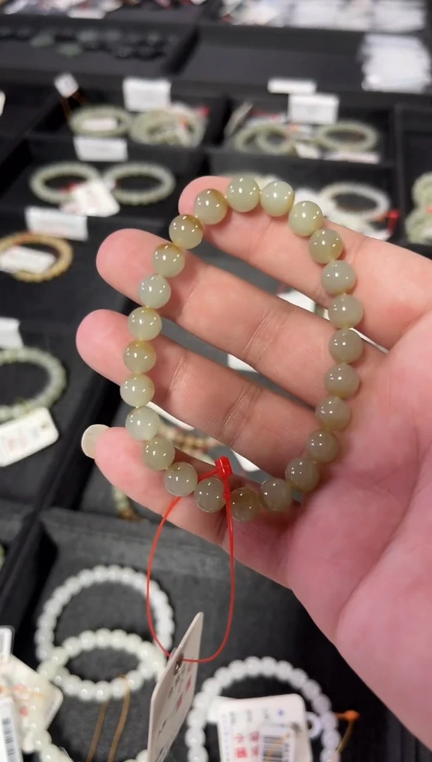 未镶嵌手串和田玉卡8 新疆料圆珠