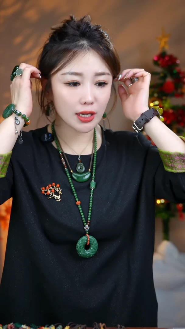 颈饰未镶嵌和田玉（碧玉）元****创1