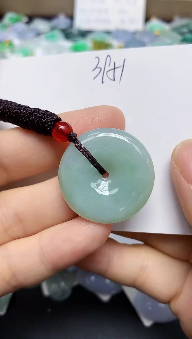 翡翠未镶嵌颈饰天然缅甸翡翠A货