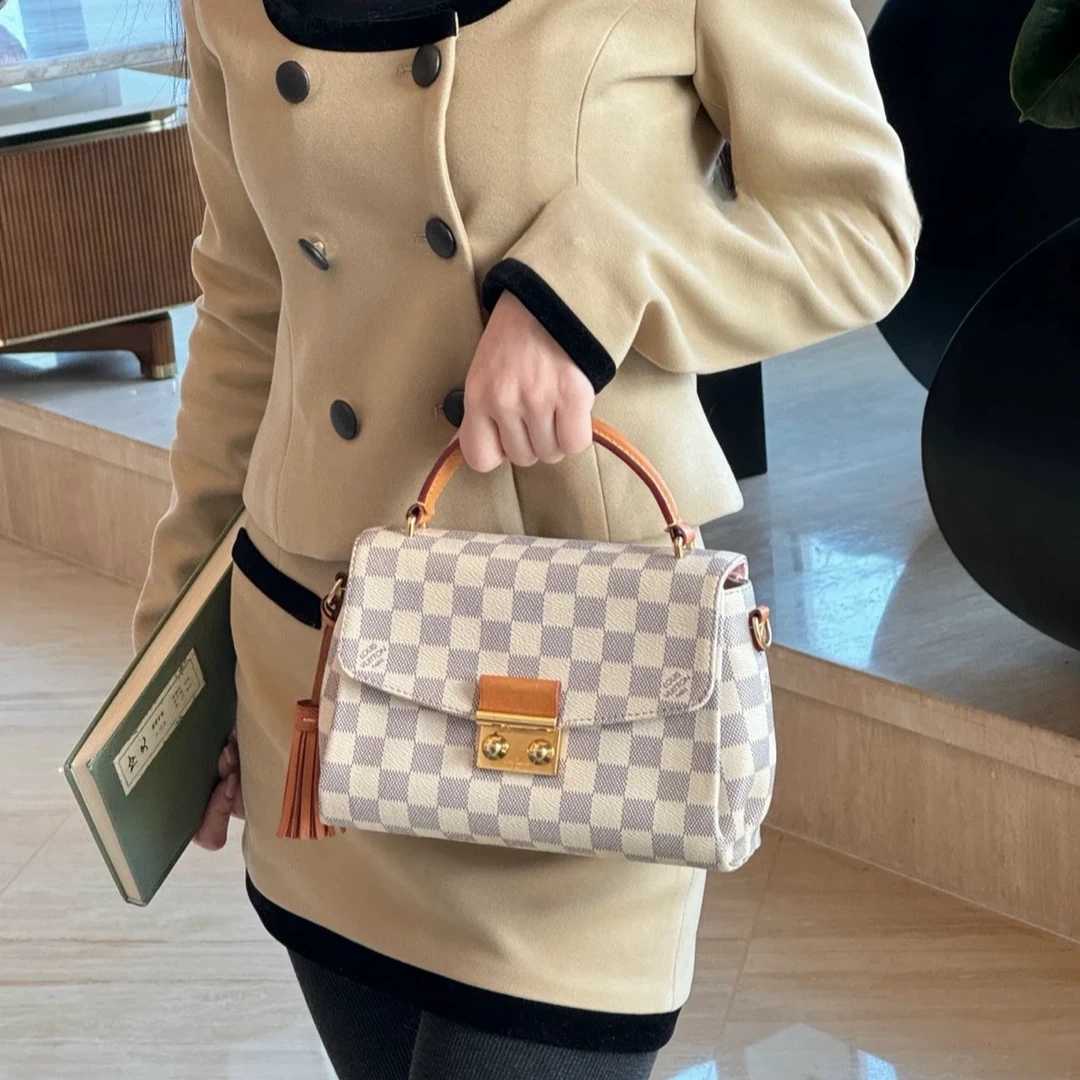 95新 LouisVuitton/路易威登 12194716 LV白棋盘格流苏邮差 23*17
