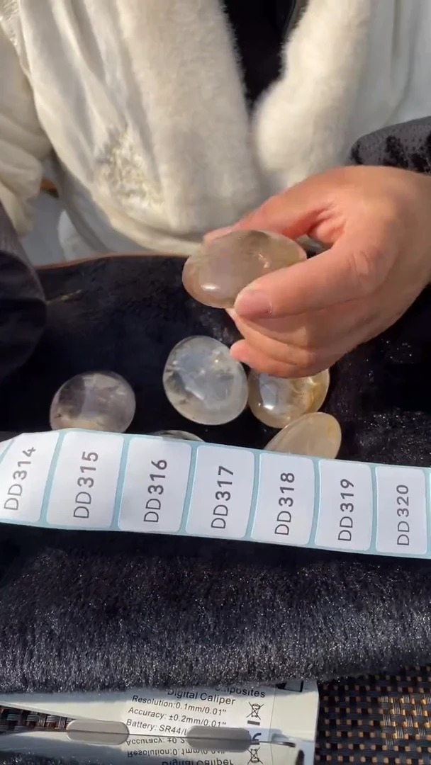 【闪购商品】水晶手握未镶嵌白水晶手握D310多样性发其一