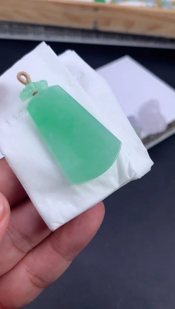 未镶嵌定制翡翠壞****?翡翠