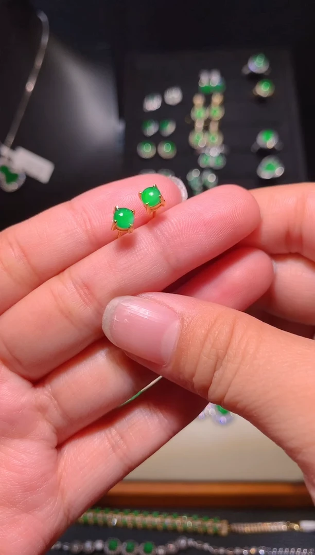 【闪购商品】翡翠耳饰银S925镶嵌耳钉