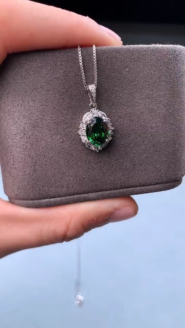 颈饰银S925镶嵌绿色碧玺2222