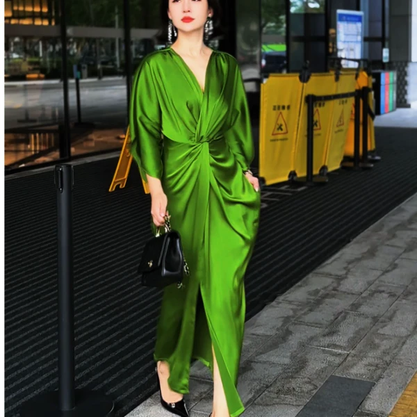 【NNC】牛油果色V领飞袖扭结连衣裙 法式慵懒 高级显瘦2424