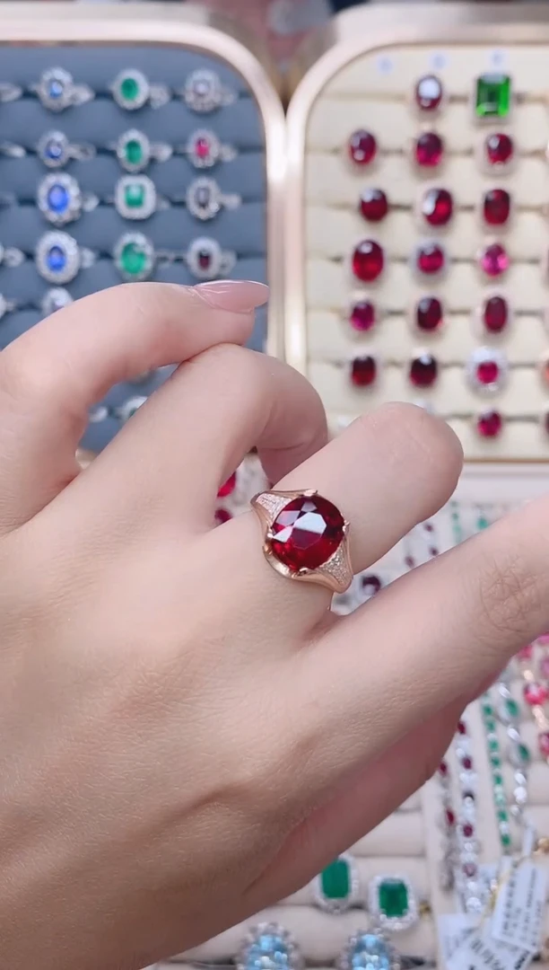 18K金镶嵌碧玺戒指碧玺4.6CT