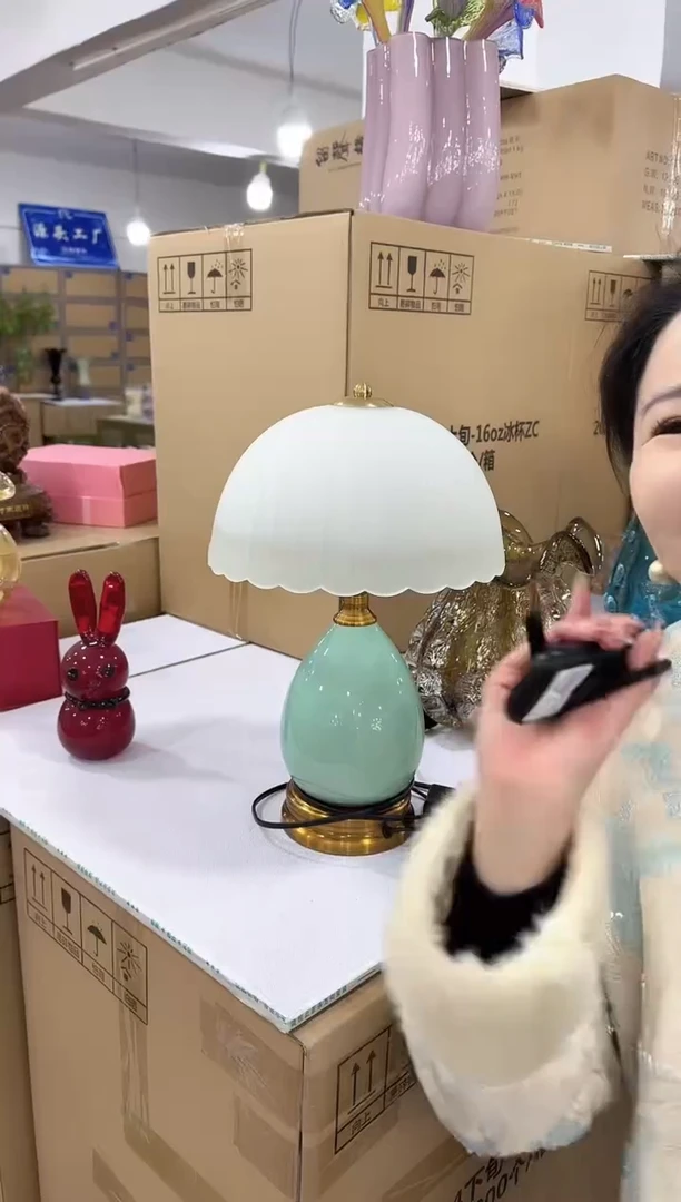 【闪购商品】琉璃泰新花器O-3晚