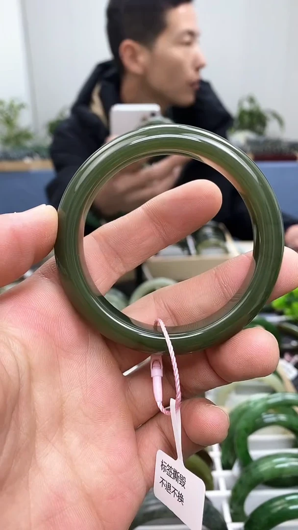 【闪购商品】和田玉手镯未镶嵌53.86