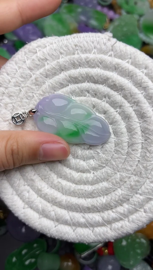 颈饰未镶嵌翡翠缅甸翡翠吊坠