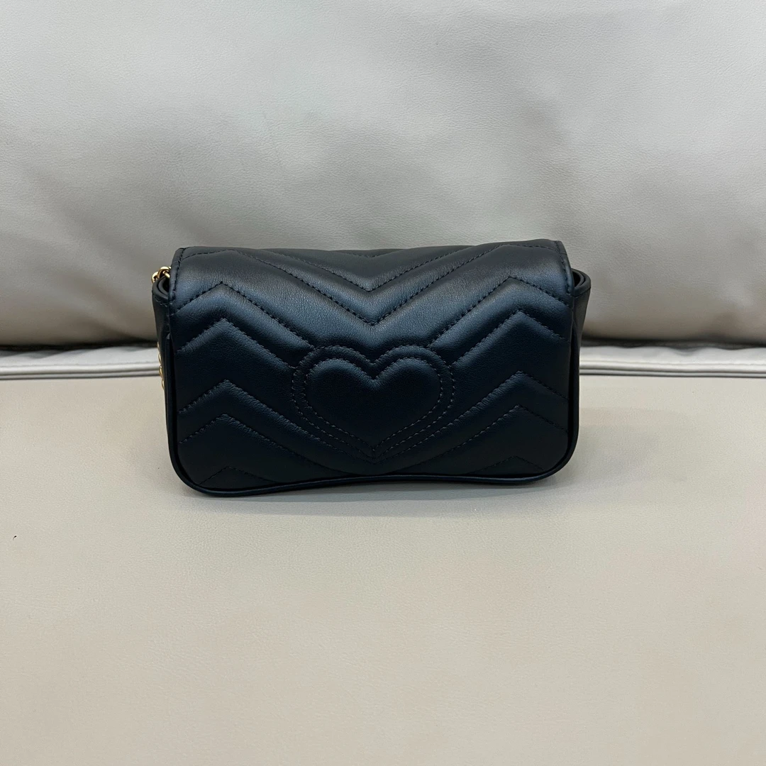 611 新款真皮时尚休闲经典百搭单肩斜挎包 迷你黑色