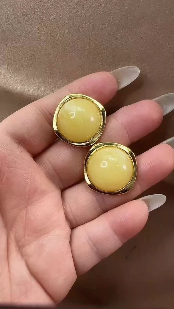 琥珀颈饰未镶嵌耳环