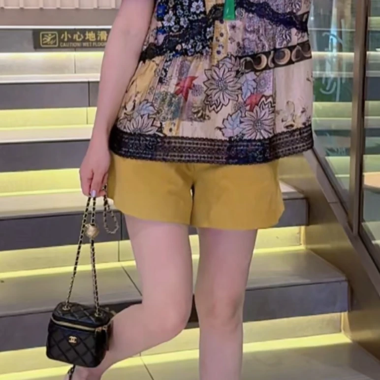 茉茉时尚百搭女新款牛仔短裤亮色系短裤56163