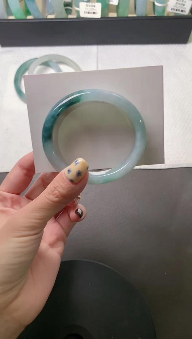 未镶嵌手镯（贵妃镯）翡翠54.2*47.5*7.3*13.1