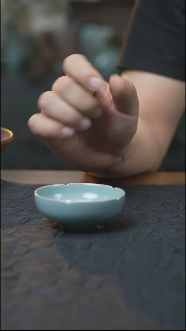 汝瓷 （拾汝）（天青）葵口盏