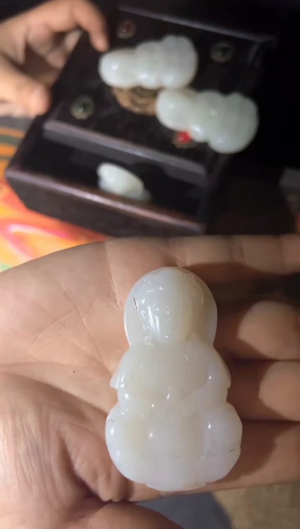 和田玉未镶嵌挂件羊油白观音牌一个