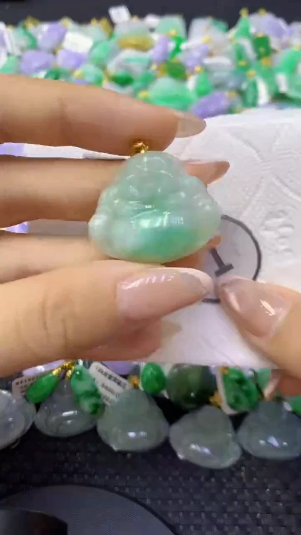 颈饰未镶嵌翡翠天然缅甸翡翠A货