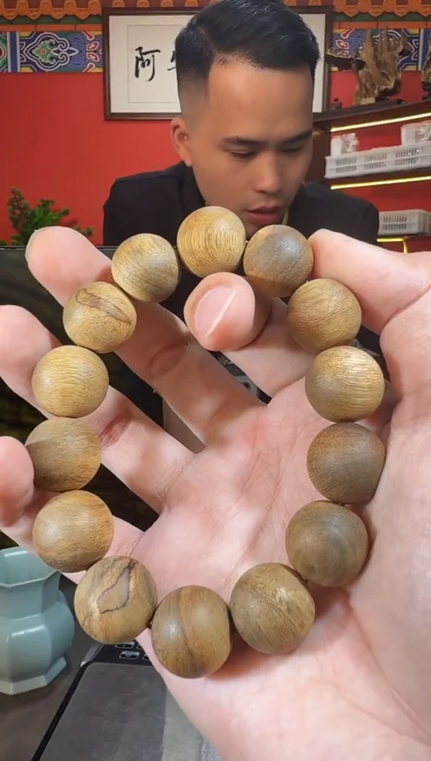 沉香手串Z203柬埔寨菩萨棋多样性发一