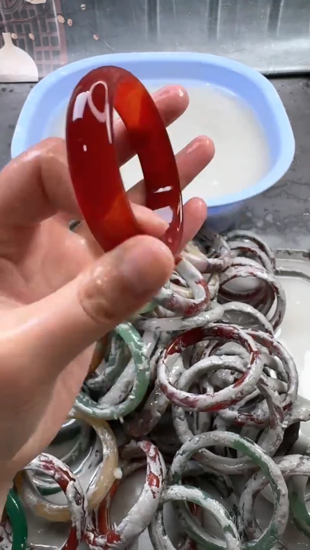 【闪购商品】石英质玉手镯未镶嵌34