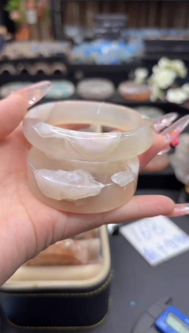 未镶嵌手镯石英质玉315(61圈赠送镯心)