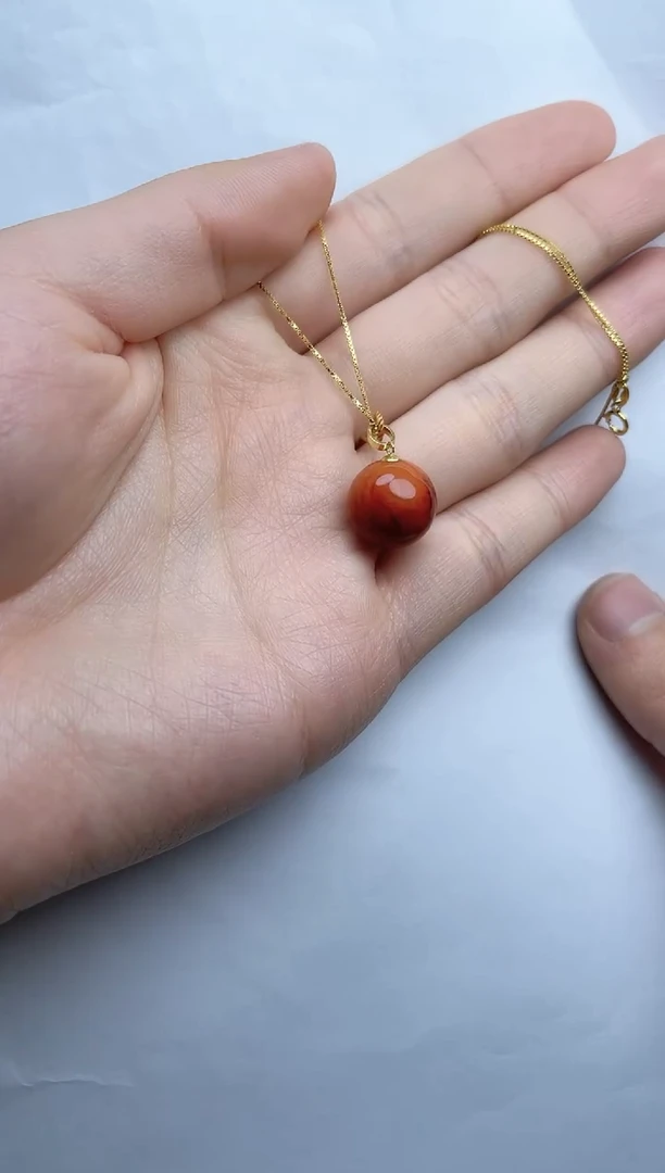 【闪购商品】南红玛瑙颈饰18K金镶嵌吊坠kk